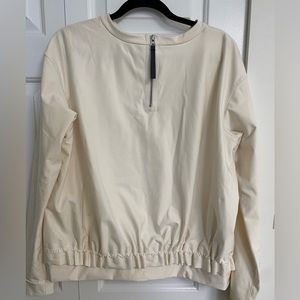 Lululemon size 8 departure pullover
